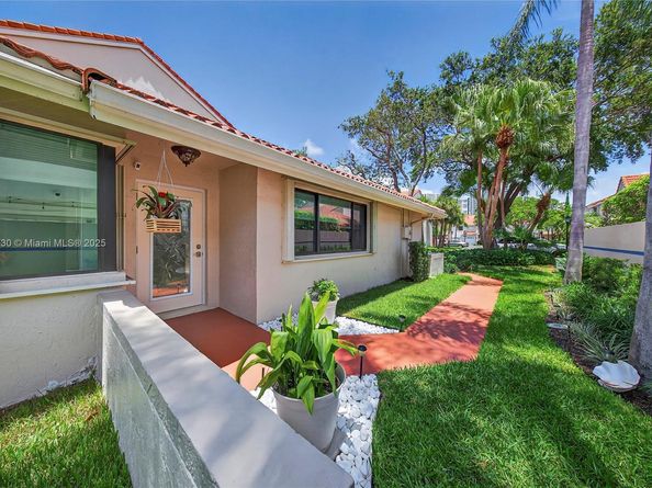 21150 Jib Ct J11, Aventura FL 33180
