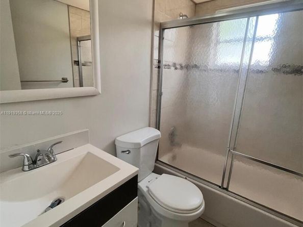 3250 NW 85th Ave 10, Coral Springs FL 33065