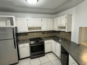 1780 NE 191st St 609, Miami FL 33179