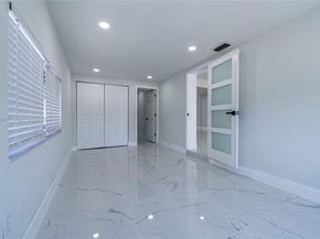 921 NW 30th Ct, Miami FL 33125