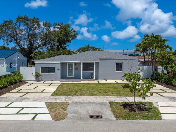921 NW 30th Ct, Miami FL 33125