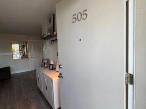 910 Michigan Ave 505, Miami Beach FL 33139