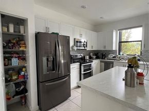 5946 Mustang Mnr, Davie FL 33314