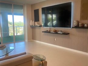 220 SE Mizner Blvd 321, Boca Raton FL 33432