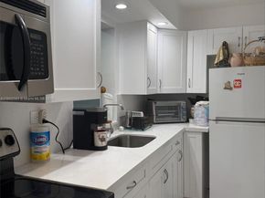 1720 NW N River Dr 203, Miami FL 33125