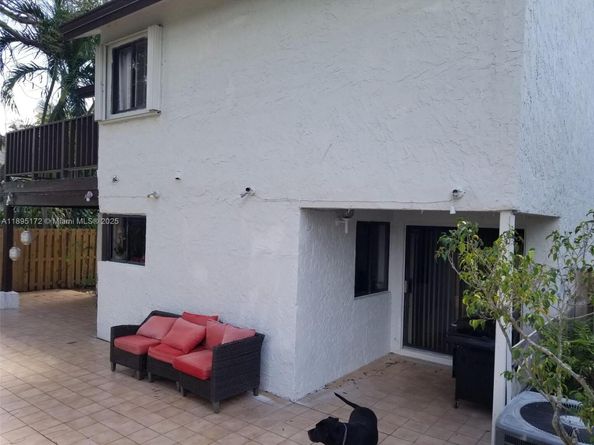 9535 SW 148th Ave Cir E, Miami FL 33196