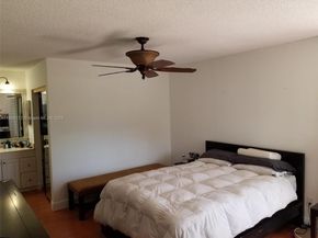 9535 SW 148th Ave Cir E, Miami FL 33196