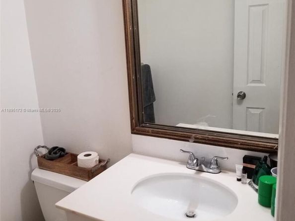 9535 SW 148th Ave Cir E, Miami FL 33196