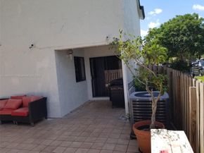 9535 SW 148th Ave Cir E, Miami FL 33196