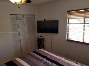 9535 SW 148th Ave Cir E, Miami FL 33196