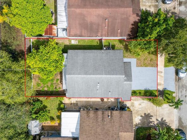 21032 SW 121st Ave, Miami FL 33177