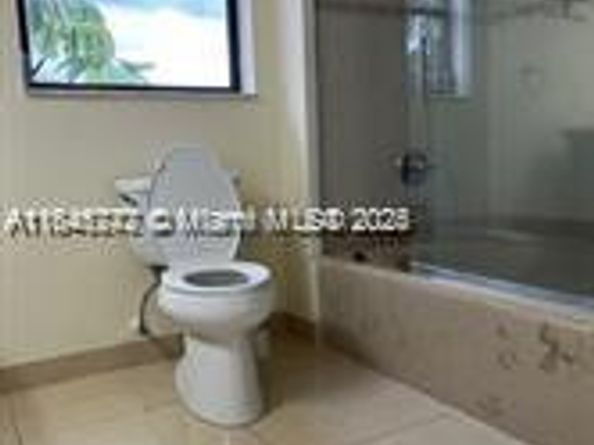 20850 San Simeon Way 3095, Miami FL 33179