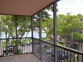 20850 San Simeon Way 3095, Miami FL 33179