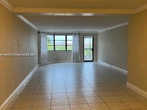 20850 San Simeon Way 3095, Miami FL 33179