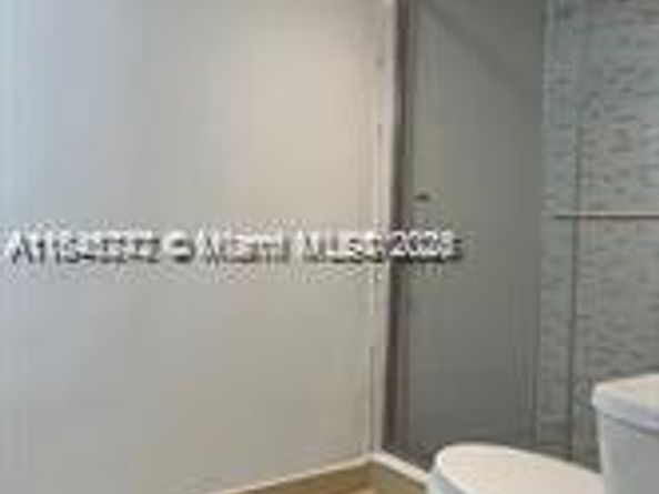 20850 San Simeon Way 3095, Miami FL 33179