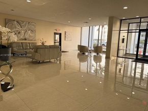 427 Golden Isles Dr 9G, Hallandale Beach FL 33009