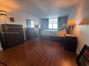 427 Golden Isles Dr 9G, Hallandale Beach FL 33009