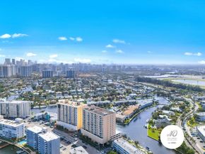 427 Golden Isles Dr 9G, Hallandale Beach FL 33009