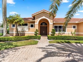 4074 SW 140th Ave, Davie FL 33330