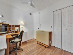 2861 Somerset Dr 211, Lauderdale Lakes FL 33311