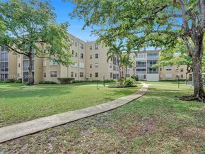 2861 Somerset Dr 211, Lauderdale Lakes FL 33311