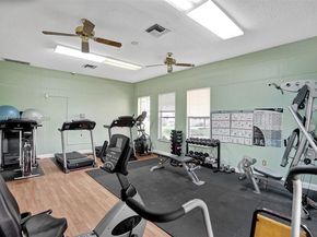 2861 Somerset Dr 211, Lauderdale Lakes FL 33311