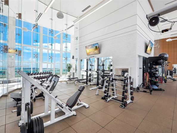 1643 Brickell Ave 1602, Miami FL 33129