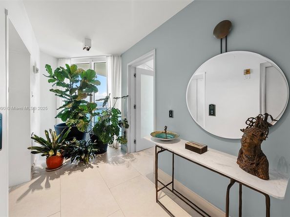 1643 Brickell Ave 1602, Miami FL 33129