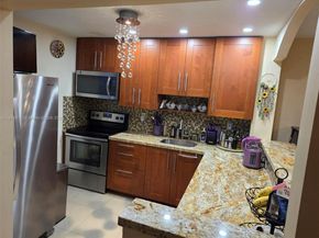 220 SW 9th Ave 301, Hallandale Beach FL 33009