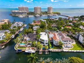 1755 Fairhaven Pl, Miami FL 33133