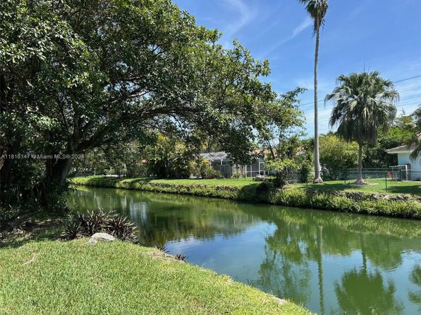 17221 SW 87th Ct, Palmetto Bay FL 33157