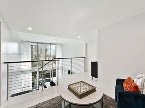 200 Biscayne Boulevard Way 303, Miami FL 33131