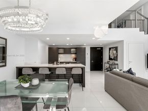 200 Biscayne Boulevard Way 303, Miami FL 33131