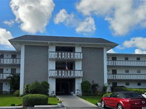 1201 Hillcrest Ct 302, Hollywood FL 33021