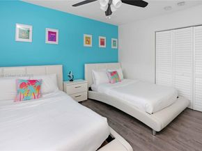 1535 Hollywood Blvd, Hollywood FL 33020