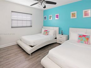 1535 Hollywood Blvd, Hollywood FL 33020
