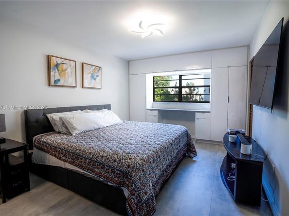 7150 Indian Creek Dr 206, Miami Beach FL 33141