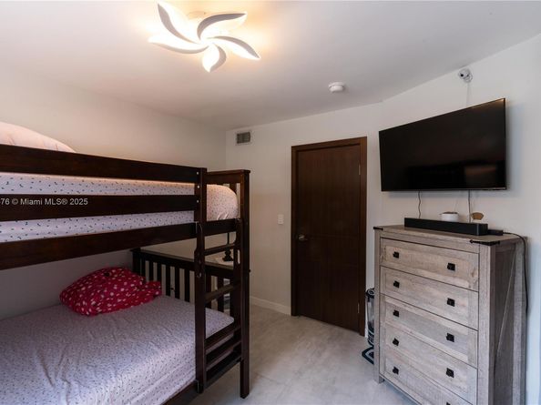7150 Indian Creek Dr 206, Miami Beach FL 33141