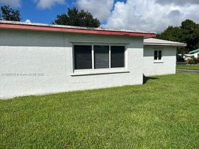 8544 N Campanelli Blvd, Plantation FL 33322