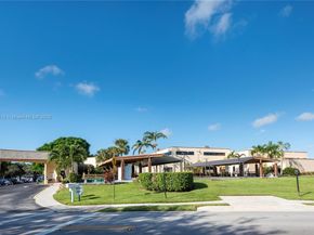 8544 N Campanelli Blvd, Plantation FL 33322
