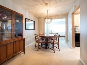 8544 N Campanelli Blvd, Plantation FL 33322