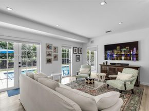 707 W 54th St, Miami Beach FL 33140