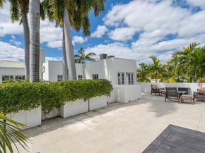 707 W 54th St, Miami Beach FL 33140