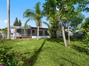 709 SW 4th Ct, Hallandale Beach FL 33009