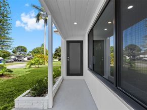 709 SW 4th Ct, Hallandale Beach FL 33009