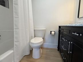 4850 SW 93rd Ct, Miami FL 33165