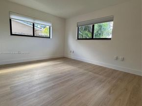 4850 SW 93rd Ct, Miami FL 33165