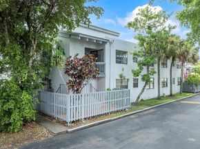 10542 NW 7th Ter B7, Miami FL 33172
