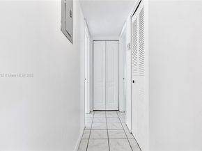 10542 NW 7th Ter B7, Miami FL 33172