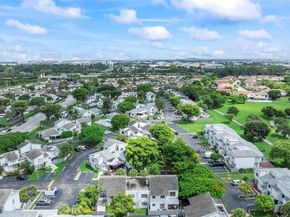 10542 NW 7th Ter B7, Miami FL 33172